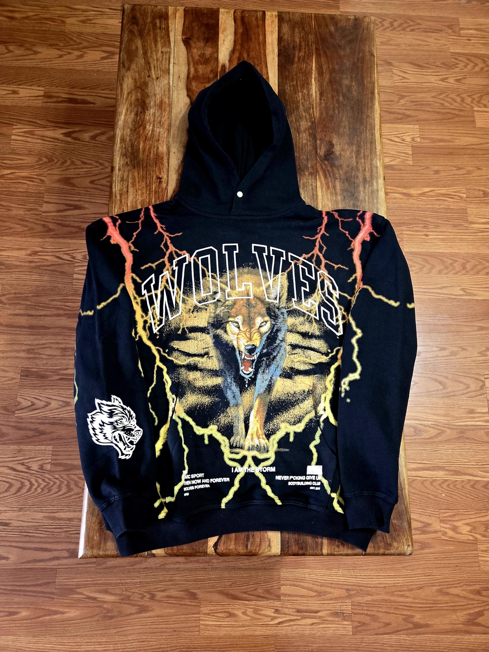 Darc Sport Men's Lightning Detailed Graphic Pullover Hoodie. Size Medium